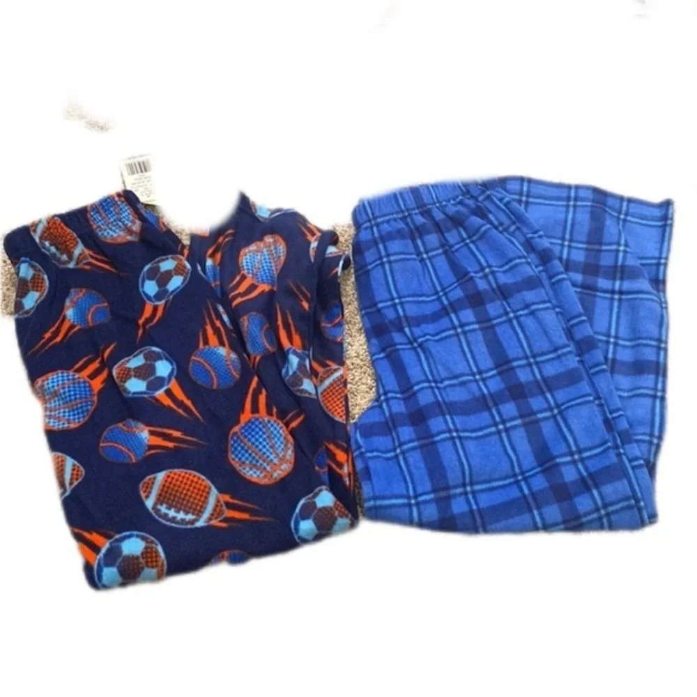 NWT Boys 8- 2pc Sports and Blue Plaid Fleece pajamas pants